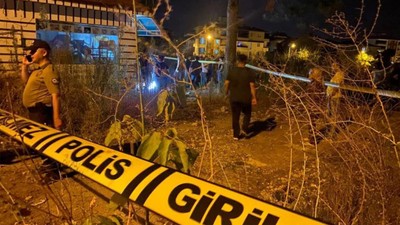Kan Donduran Cinayet ! Kafasına Defalarca Taşla Vurmuş