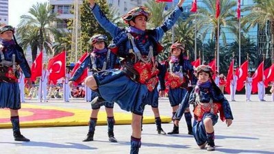 Öğrencilere Müjde: Halk Oyunları Artık Ders Olacak !