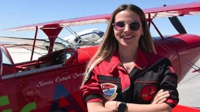 Türkiye'nin İlk Kadın Akrobasi Pilotu