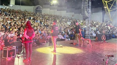 Ünlü Grubun Konserinde Uyuşturucu Uyarısı
