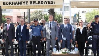 Burhaniye'de İlköğretim Haftası Törenle Kutlandı