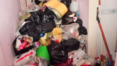 O Evden 20 Ton Çöp Çıktı