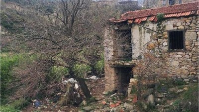 Balıkesir Karesi 2. Sakarya Mahallesi'nde 161 m² kargir ev satış memurluğundan satılacak