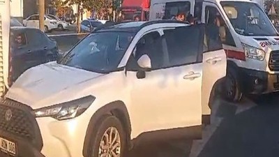 Kırmızı Işıkta Otobüse Çarptı! 1 Yaralı