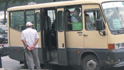 Minibüsün Kapısını Kapatmadı; Yaşlı Adam Canından Oldu