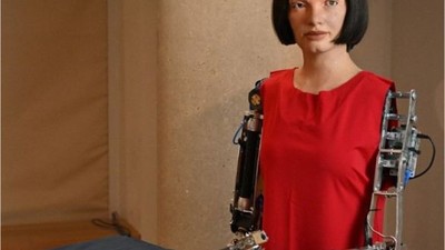 Robot Ressamlar Sergiye Hazırlanıyor