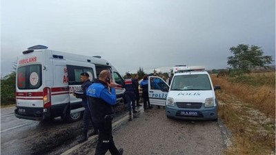 Balıkesir'de Korkunç Kaza! 7'si Polis 10 Kişi Yaralı