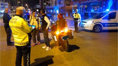 Balıkesir'de Metruk Binalar Didik Didik Edildi Cezalar Ardı Ardına Geldi