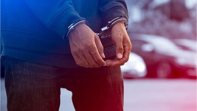 Gizli Tarihi Bir Evde Tutsak Edenlere Emniyet Tokatı