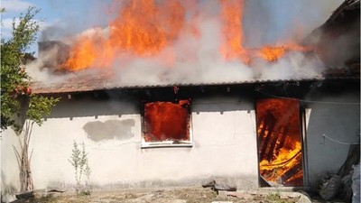 Balıkesir'deki Ev Cayır Cayır Yandı