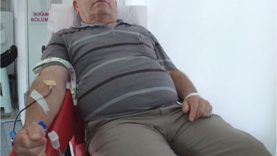 Balıkesir'in Amcası 15 Senedir Kan Veriyor!