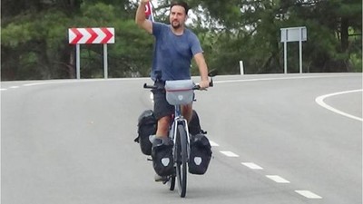 Cumhuriyet İçin Pedal Çevirdi 11 Ülke Geçti Edremit'e Geldi