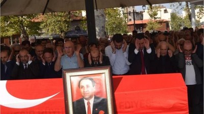 Eski Balıkesir Belediye Başkanı Son Yolculuğuna Uğurlandı