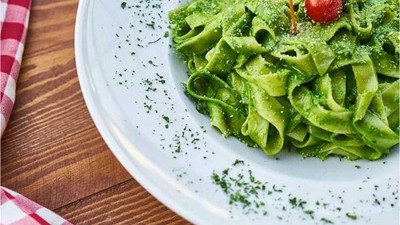 Pesto Soslu Fesleğenli Makarna Tarifi
