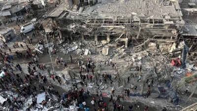 İsrail Gazze'de 1 Günde 320 Noktayı Ateşe Verdi