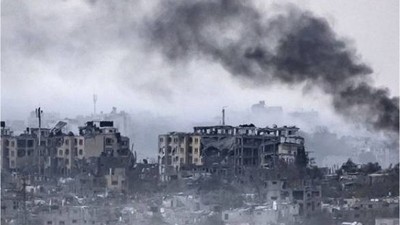 İsrail Kudüs Hastanesi Etrafını Bombaladı