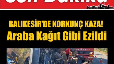 Korkunç Kaza! Araba Kağıt Gibi Ezildi
