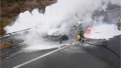 Korkutan Yangın! Susurluk Otobanında Araç Alev Aldı