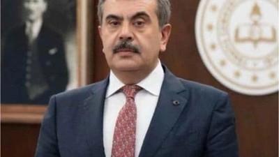 Yusuf Tekin'den Heyecan verici "Uzman Öğretmenlik Açıklaması"