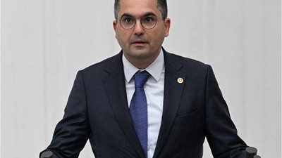 Dalgın Bakanlığa Sordu "Balıkesir Mi New York Mu?"