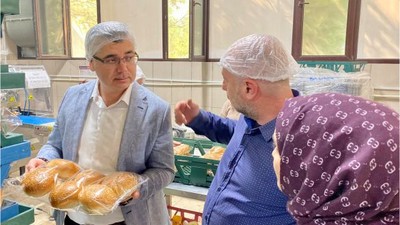 Müdür Alkan Ünlü Mamuller İçin Mutfağa Girdi