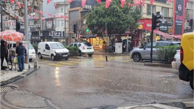 Bandırma'da Sokaklar Göle Döndü