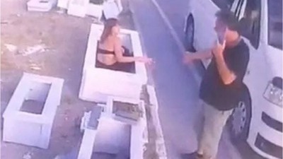 'Bedava mezar bulsa içine girecek' deyimi gerçek oldu!