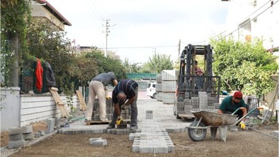 Burhaniye'de 7 Ayrı Noktada Üst Yapı Hizmeti