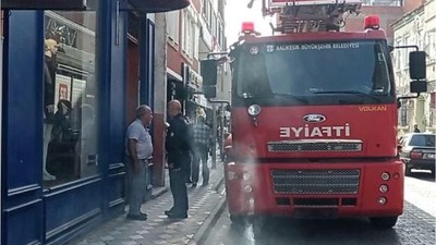 Çıkan Yangında Bayıldı! İmdadına Balıkesir Esnafı Yetişti