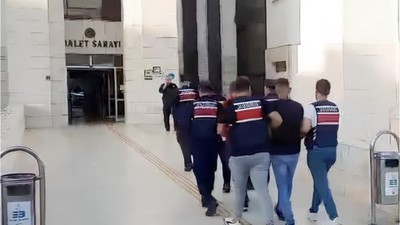 Hırsızların İzini Süren Jandarma Şüphelileri Adreslerinde Yakaladı