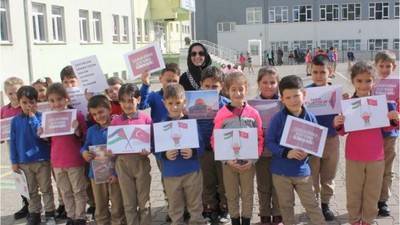 İlkokul Öğrencilerinden Filistin İçin Seferberlik