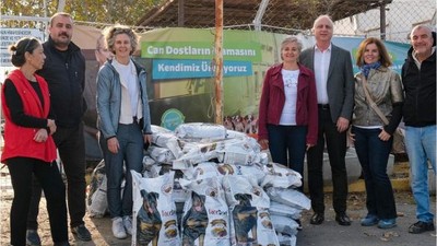 'Özgürlüğe Yolculuk' Sergisi Can Dostlara Mama Oldu