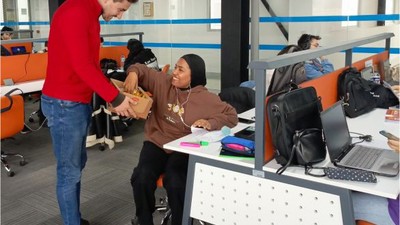 Vize Haftasına Hazırlanan Öğrencilere Sürpriz