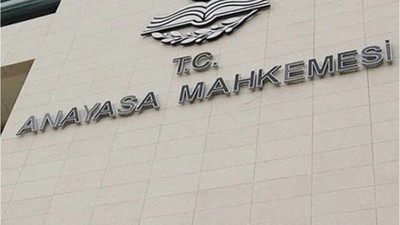 AYM'den Dezenformasyon Yasası Kararı