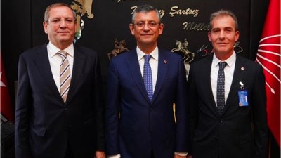 CHP Genel Başkanı Özel Ayvalık'ın Geleceğini Masaya Yatırdı