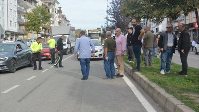 Yola Koşan Çocuk Seyir Halindeki Otomobilin Altında Kaldı