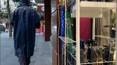 Balıkesir'de Güncel Yağmurluk ve Şemsiye Fiyatları