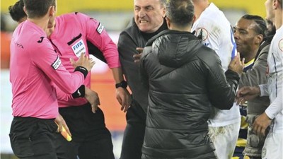 Herkes Bunu Konuşuyor: Hakeme Yumruklu Saldırı