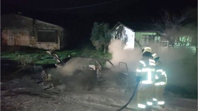 Balıkesir'de Otomobil Yangını