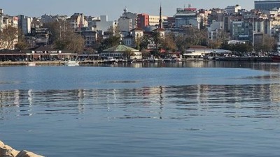 Balıkesirli Vatandaşlar Güneşli Havada Sahile Akın Etti