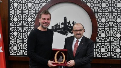 Oyuncu Engin Altan Düzyatan Vali Ustaoğlu'nu Ziyaret Etti