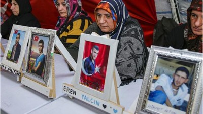 Diyarbakır anneleri yeni yıla evlat hasretiyle buruk giriyor
