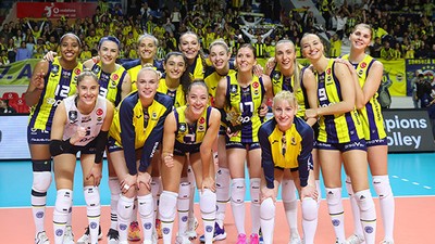 Fenerbahçe Opet: 3 - SC Potsdam: 0