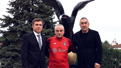 Feyyaz Uçar ile Samet Aybaba, Beşiktaşlı futbolcuları ziyaret etti.