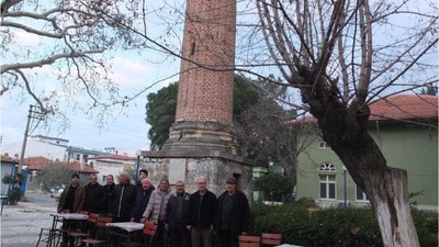 Balıkesir'de Camisiz minare mahallenin simgesi oldu