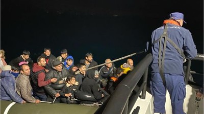 Lastik Bot Hareket Etti Sahil Güvenlik Harekete Geçti