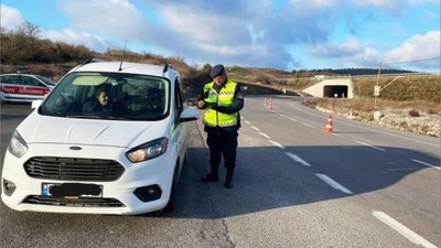 Aranan 12 Şahıs Balıkesir'de Yakalandı