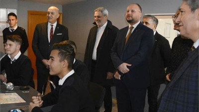 Ayvalık'ta Eğitim ve İş Dünyası Buluşması