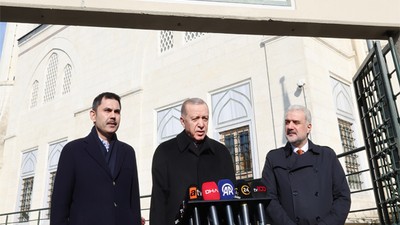 Cumhurbaşkanı Erdoğan: "Büyük ihtimalle pazar günü büyükşehirler ve kalan illerin açıklamasını yapacağız."