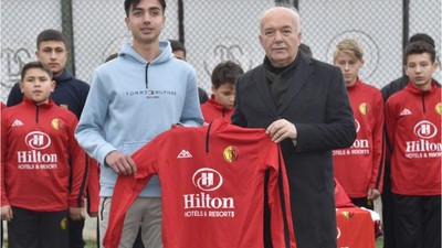 İlkay Gündoğan'ın Dursunbey Futboluna Desteği Sürüyor